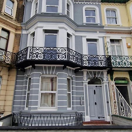Sea View Stay 17 Princes Road غريت يورماوث المظهر الخارجي الصورة